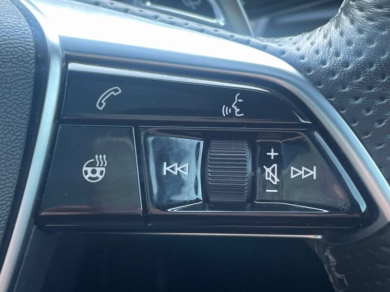 More views of Audi e-tron GT quattro