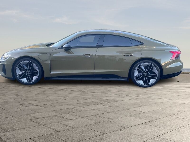 More views of Audi e-tron GT quattro