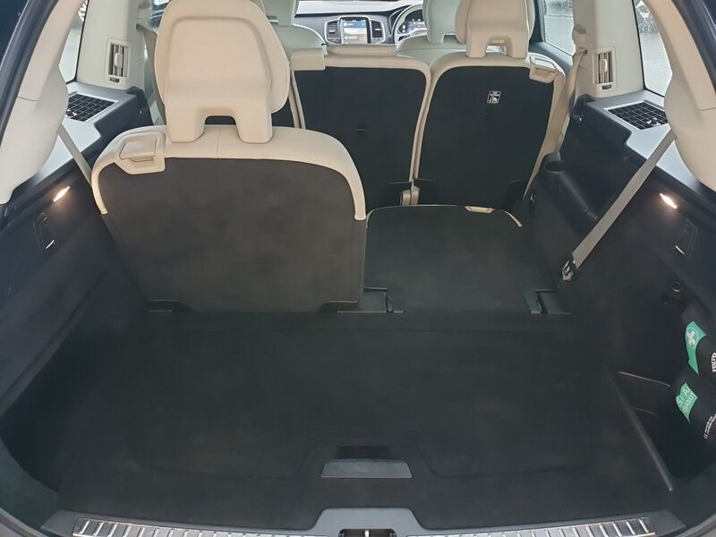 More views of Volvo XC90