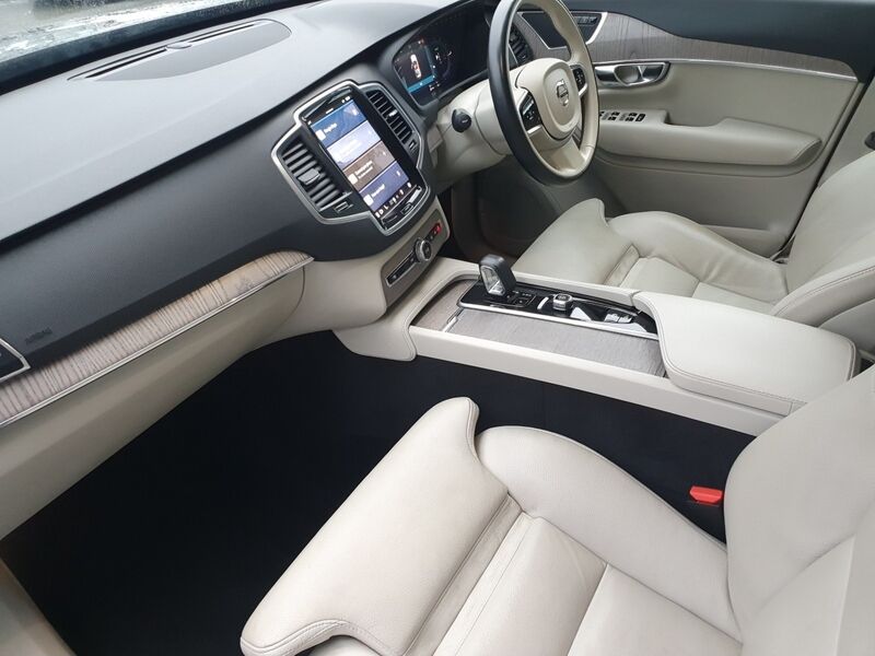 More views of Volvo XC90