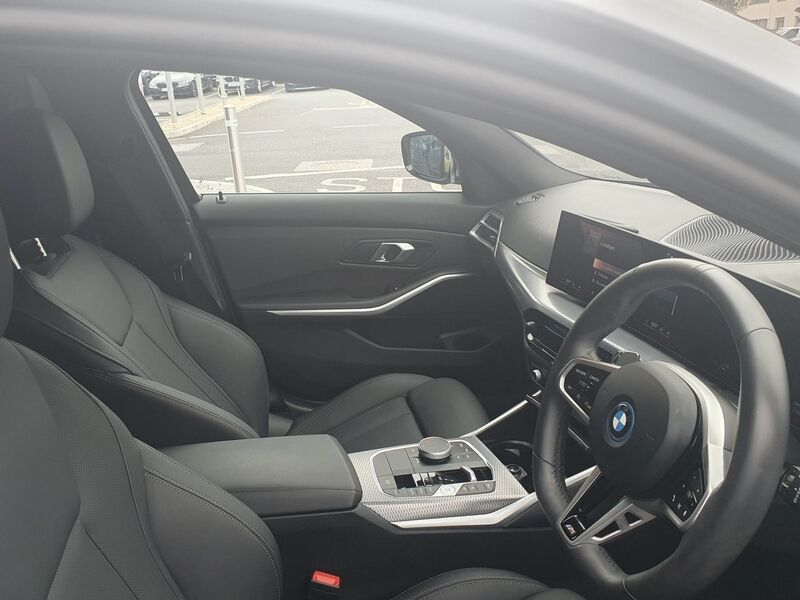 More views of BMW 3-Series