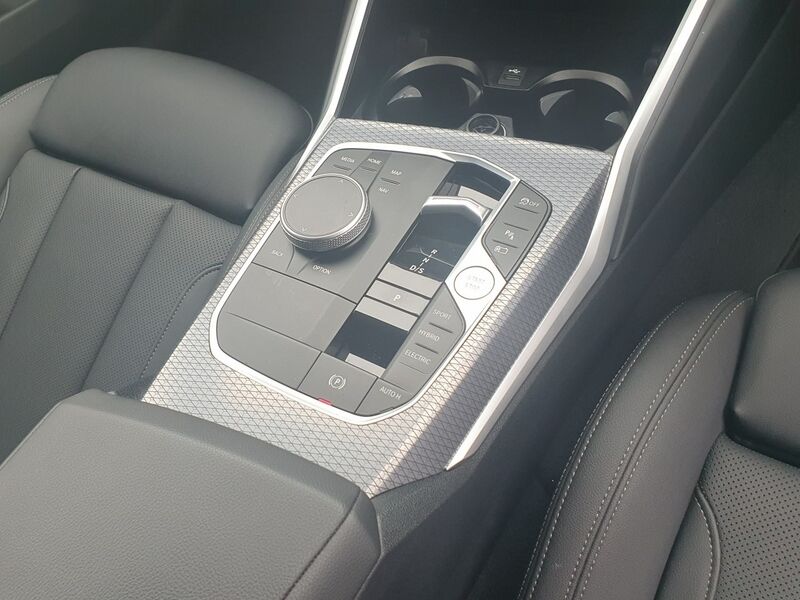 More views of BMW 3-Series