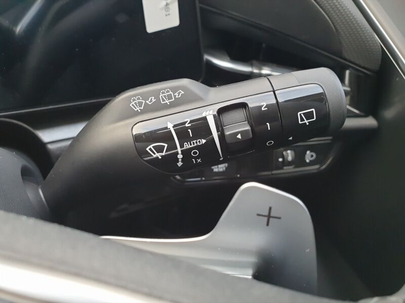 More views of Kia Niro