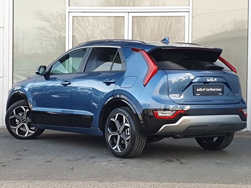 More views of Kia Niro