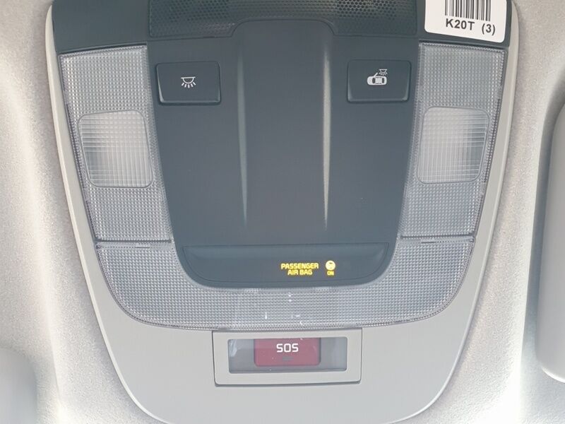 More views of Kia Niro