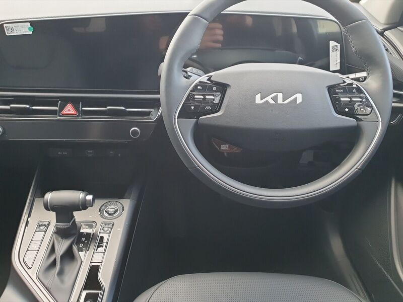 More views of Kia Niro