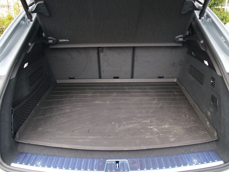 More views of Porsche Cayenne