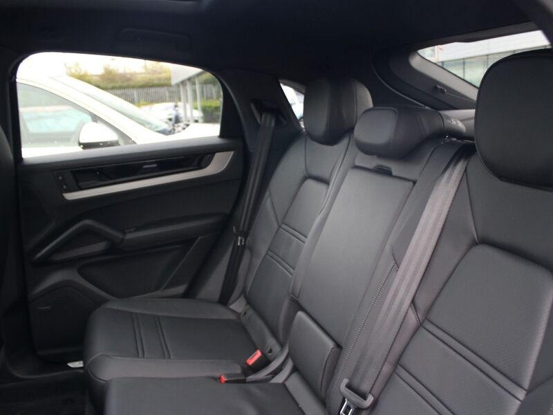 More views of Porsche Cayenne