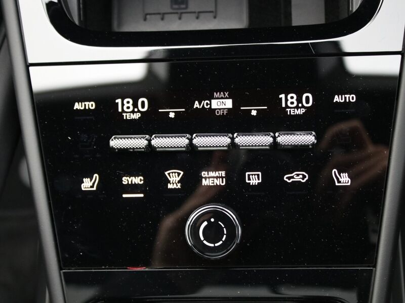 More views of Porsche Cayenne