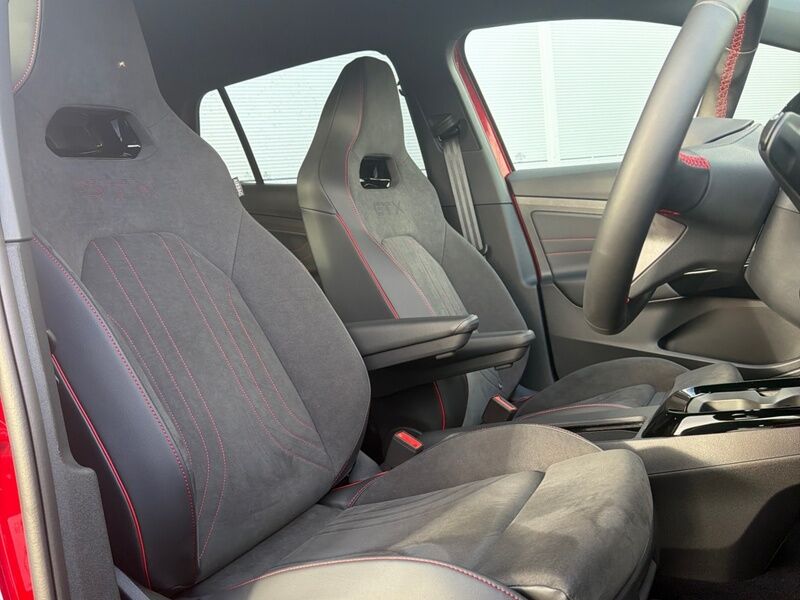 More views of Volkswagen ID.4