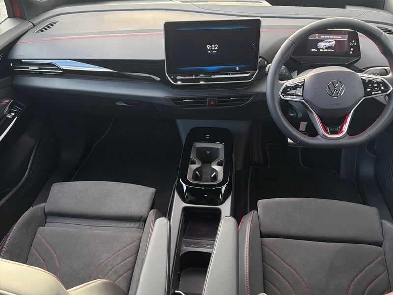 More views of Volkswagen ID.4