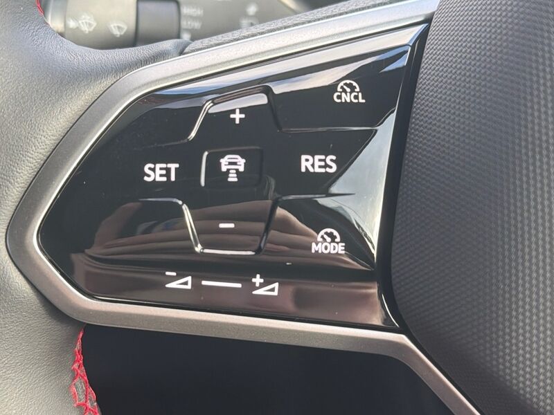 More views of Volkswagen ID.4