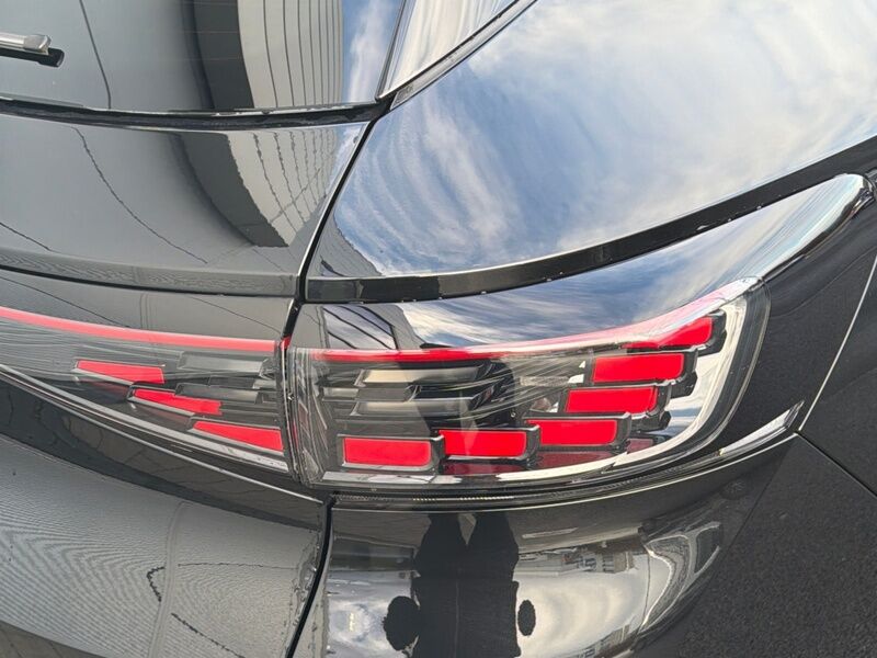 More views of Volkswagen ID.4