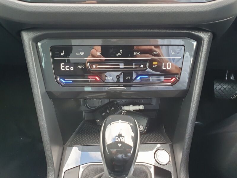 More views of Volkswagen Tiguan