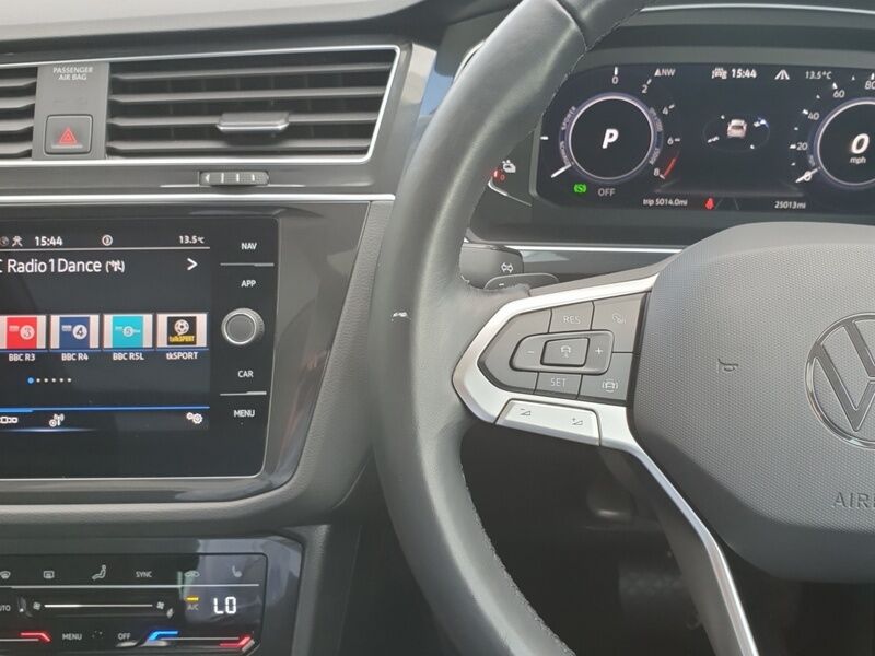 More views of Volkswagen Tiguan