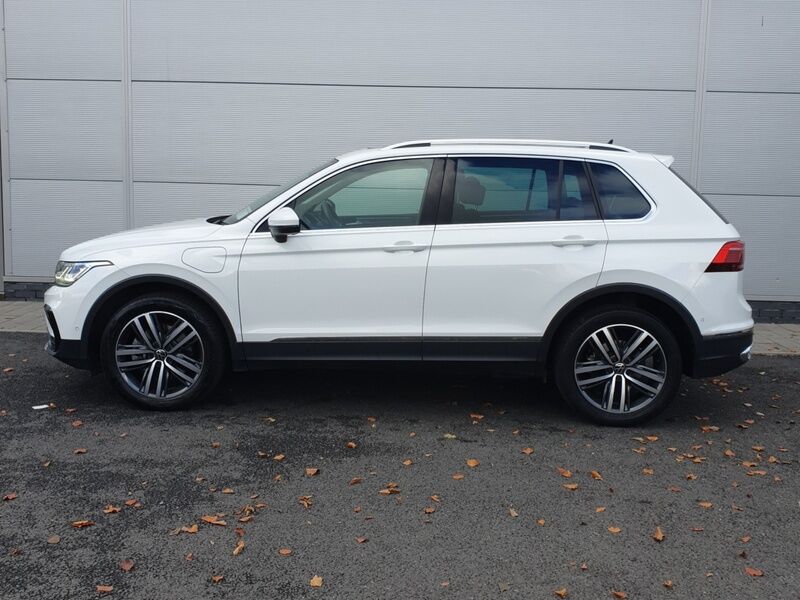More views of Volkswagen Tiguan