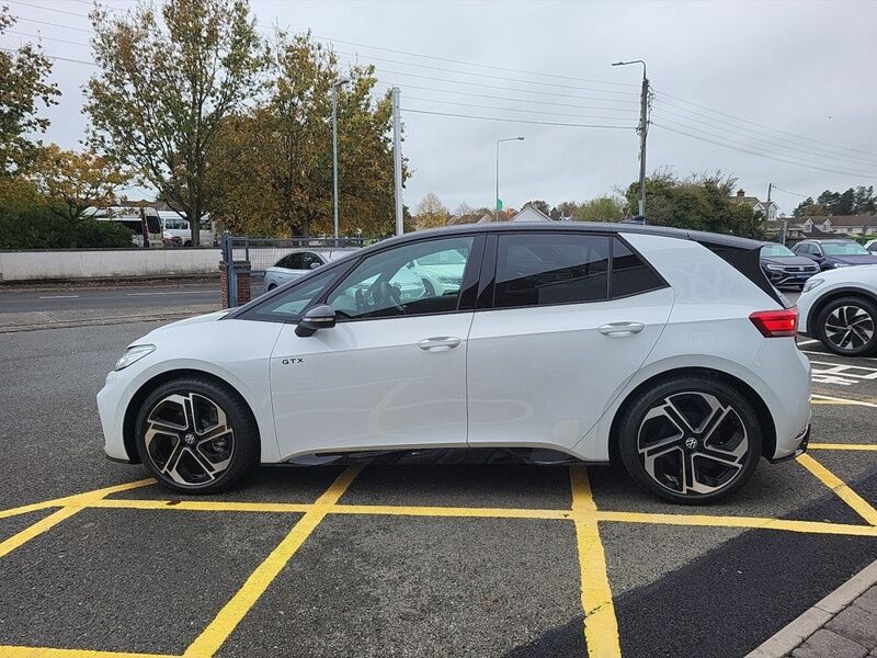 More views of Volkswagen ID.3