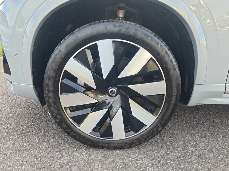 More views of Volvo XC90