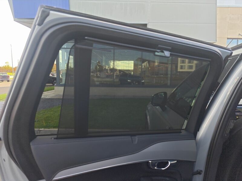 More views of Volvo XC90