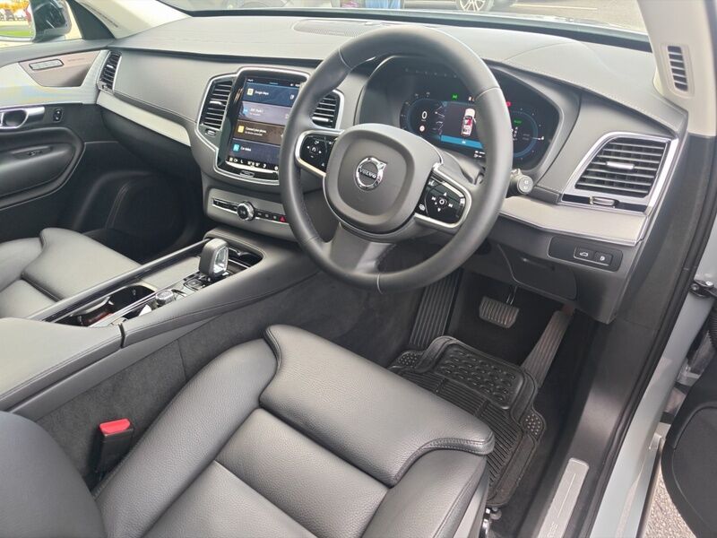 More views of Volvo XC90