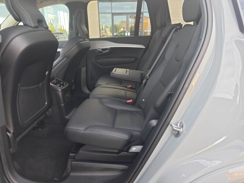 More views of Volvo XC90