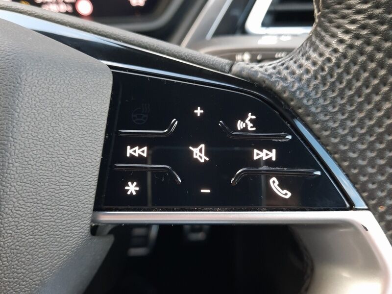 More views of Audi Q4 e-tron