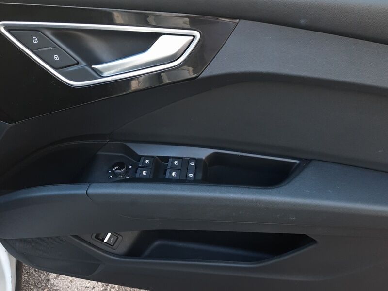 More views of Audi Q4 e-tron