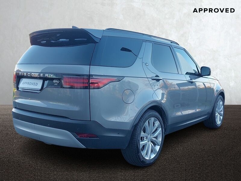 More views of Land Rover Discovery