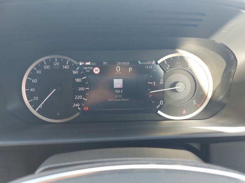 More views of Land Rover Discovery