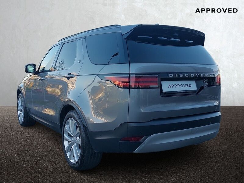 More views of Land Rover Discovery