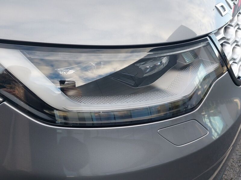 More views of Land Rover Discovery