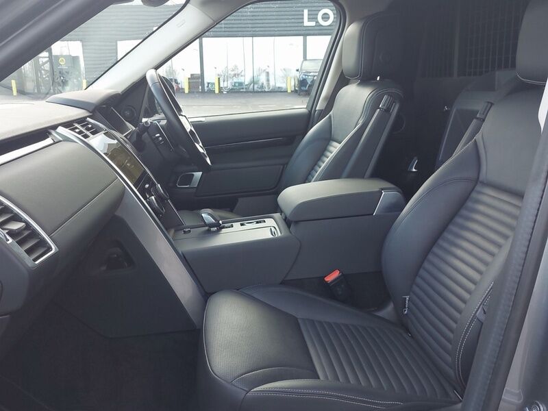 More views of Land Rover Discovery