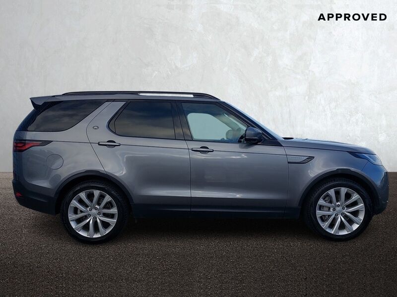 More views of Land Rover Discovery