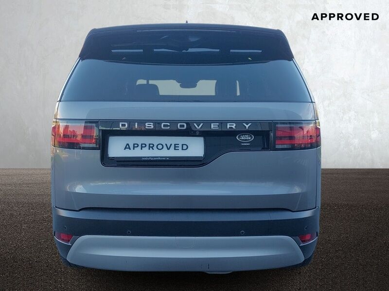 More views of Land Rover Discovery