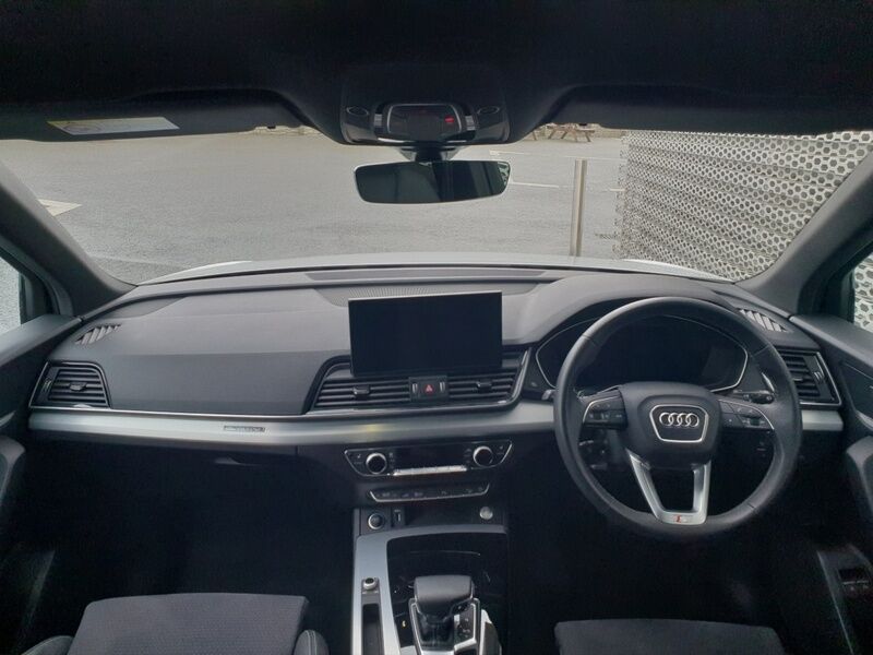 More views of Audi Q5