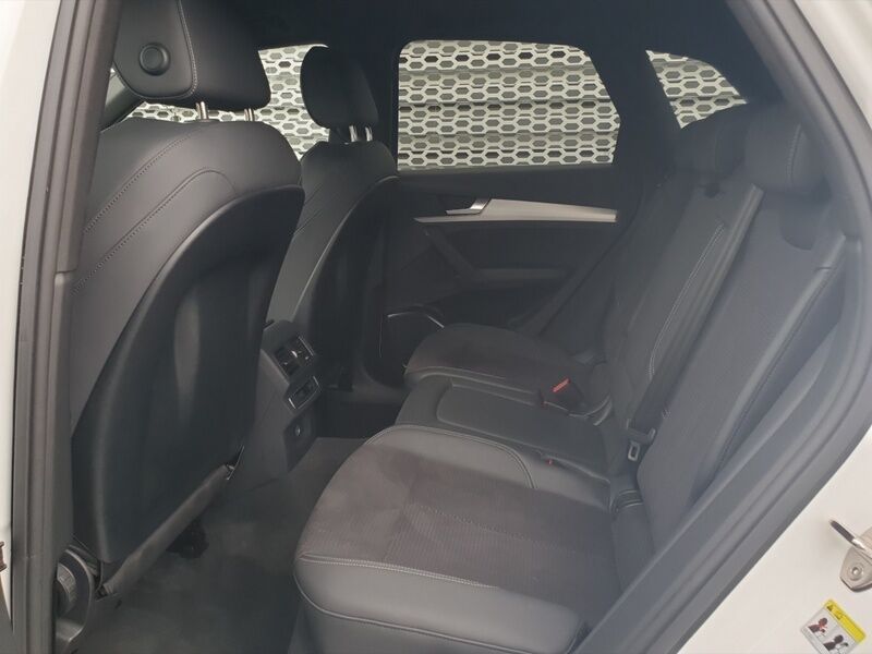 More views of Audi Q5