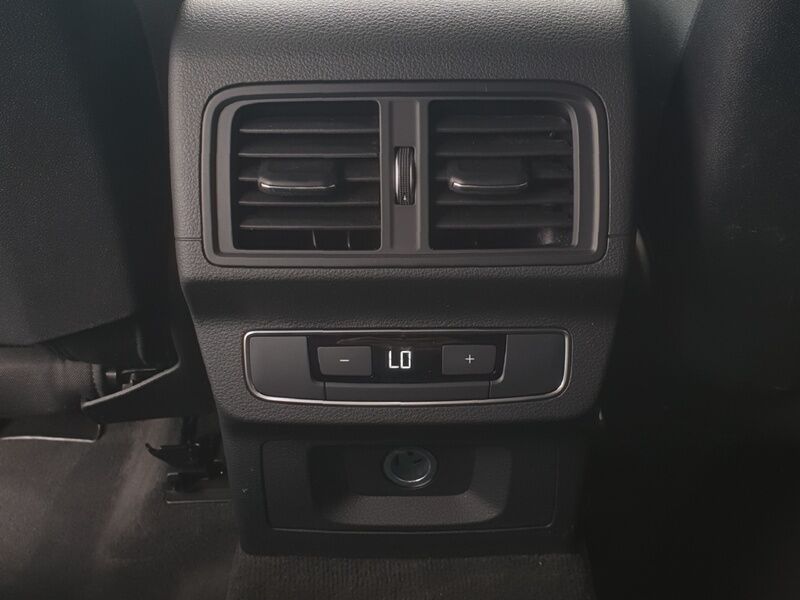 More views of Audi Q5