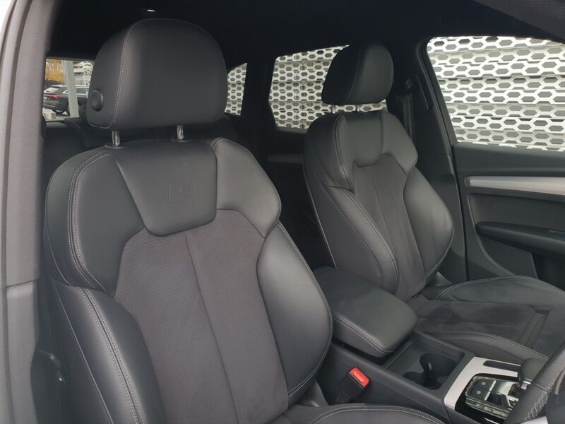 More views of Audi Q5