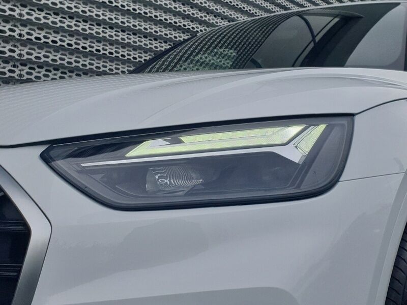 More views of Audi Q5