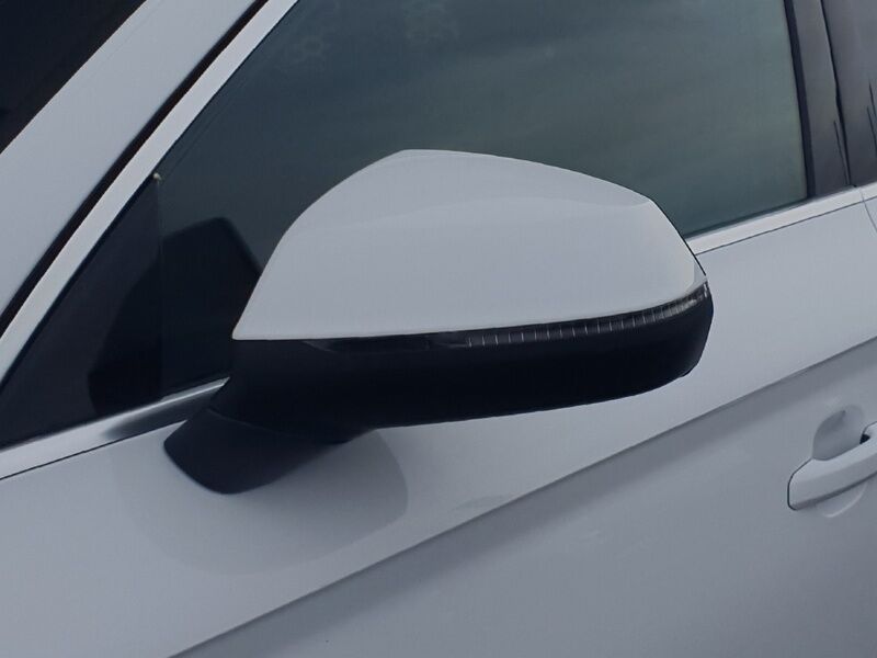 More views of Audi Q5