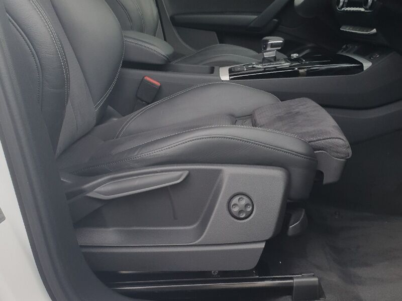 More views of Audi Q5