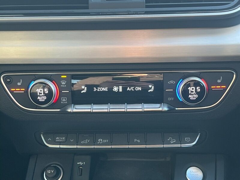 More views of Audi Q5