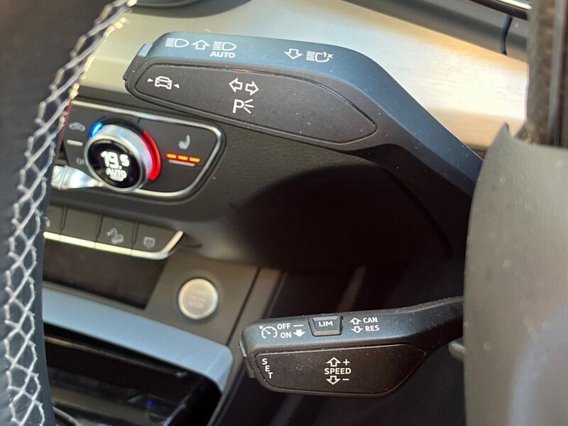 More views of Audi Q5