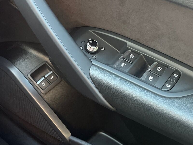 More views of Audi Q5