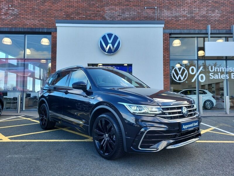 More views of Volkswagen Tiguan Allspace