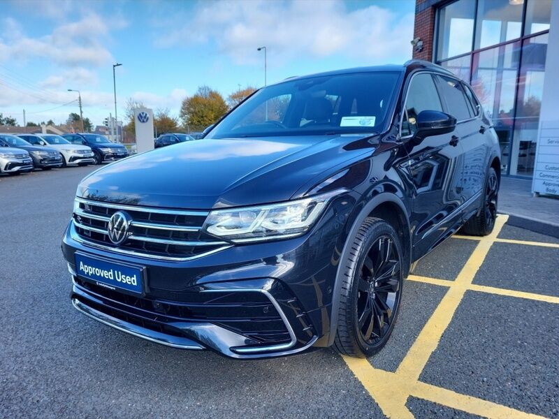 More views of Volkswagen Tiguan Allspace