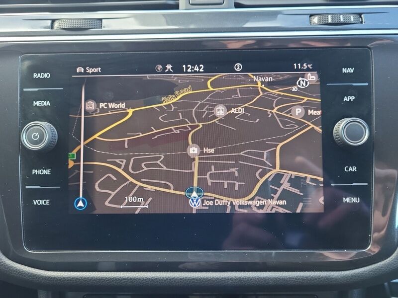 More views of Volkswagen Tiguan Allspace