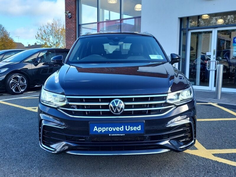 More views of Volkswagen Tiguan Allspace