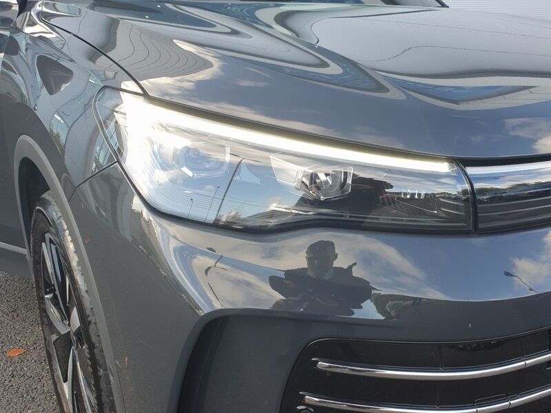 More views of Volkswagen Tiguan