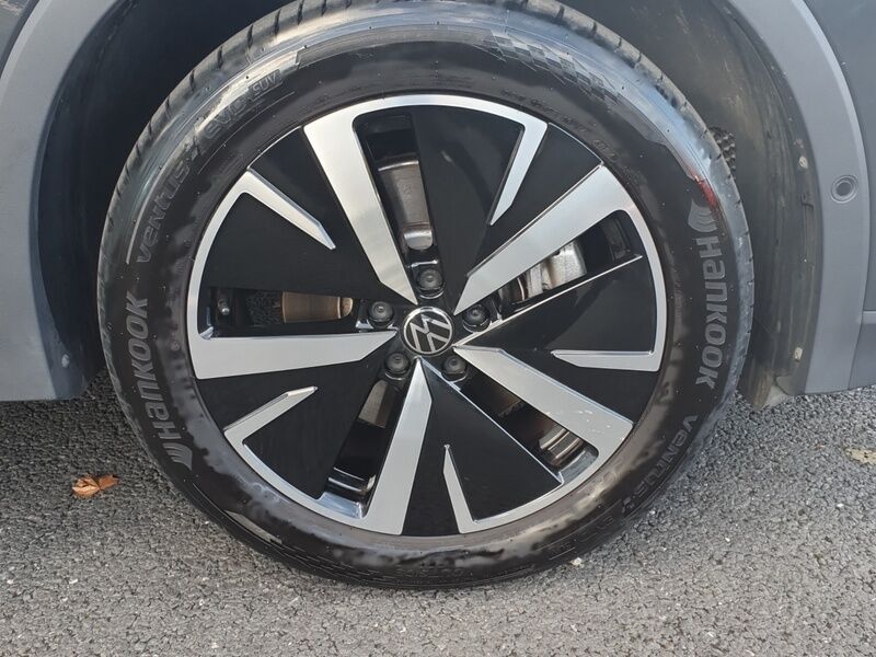 More views of Volkswagen Tiguan